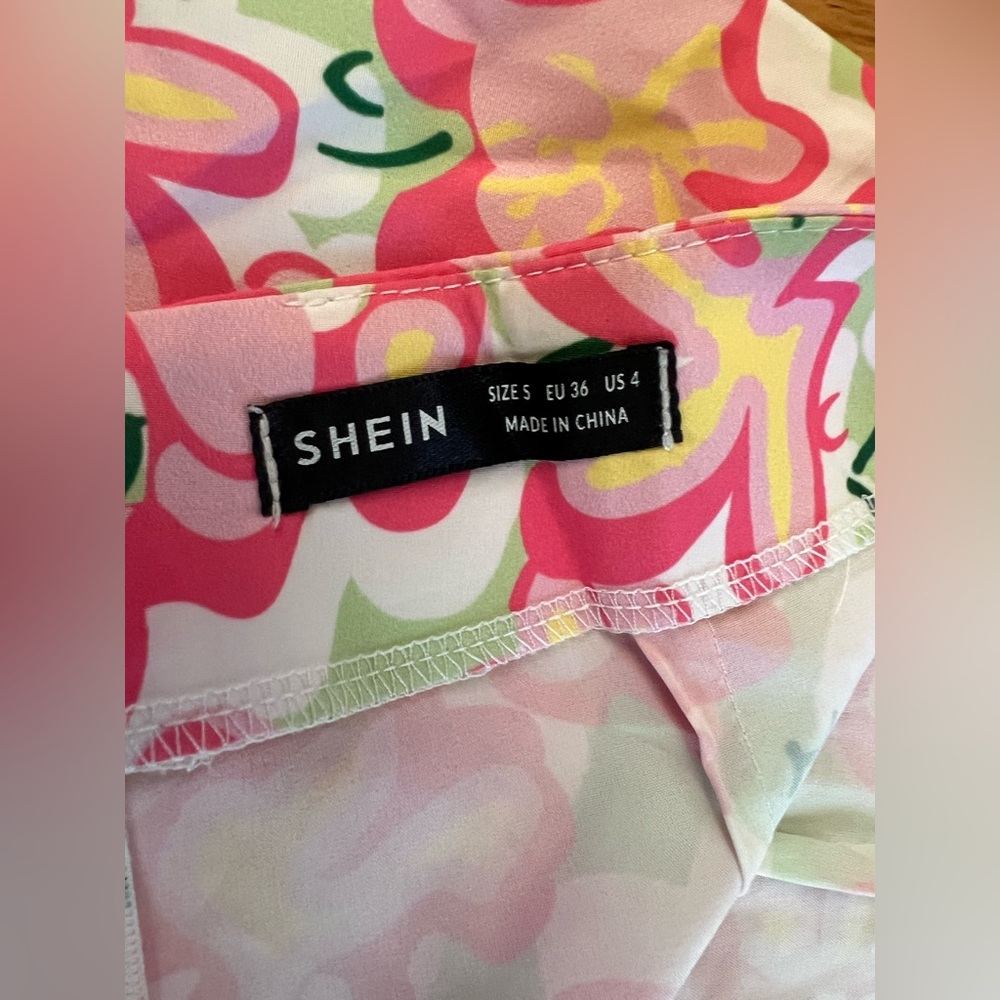 boho funky floral two piece set - adjustable halter crop top and mini skirt NWOT - Picture 3 of 4